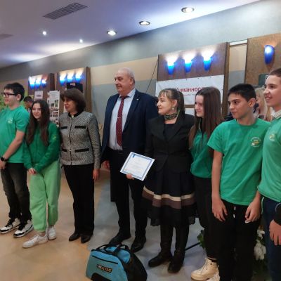 Ученици от ОУ Кирил Христов спечелиха две първи награди за проекти в националния конкурс Посланици на здравето 2